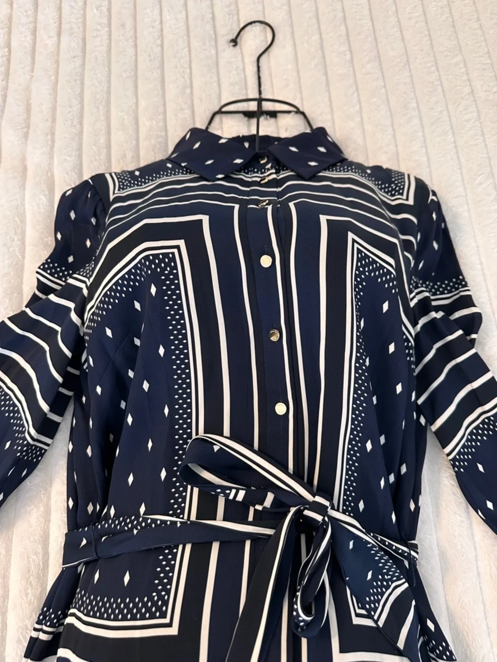 NWT ELIE TAHARI Navy Blue & White Geometric Long-Sleeve Tie-Waist Midi Dress - Picture 2 of 8